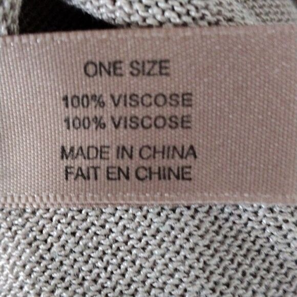 LOOK by M Sweater/Top With Pouch - Picture 7 of 9